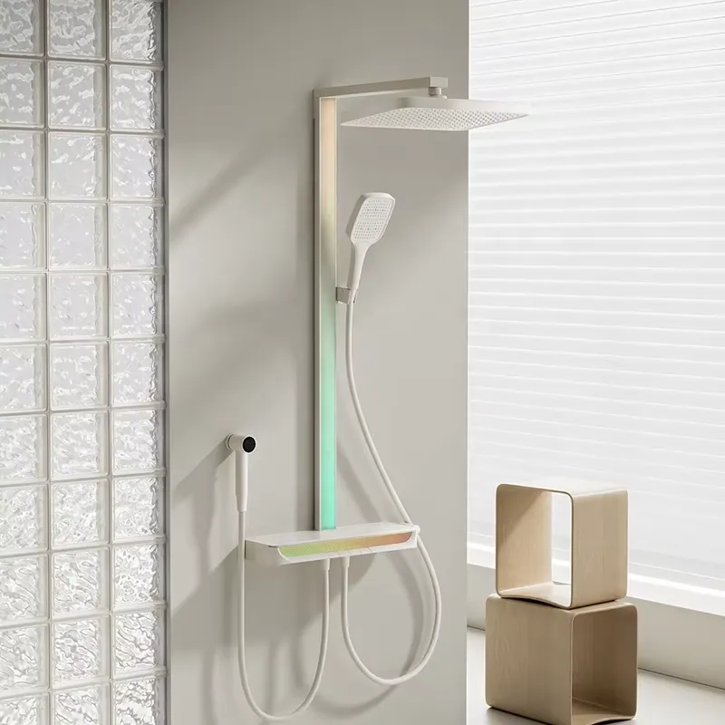 Spa & Wellness Hotel Diamond Ustroń - 真鍮製デジタル滝シャワーセット壁掛けレインピアノスマートマッサージサーモスタット浴室設備高級スパホームバス